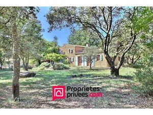 Uzès  proche   petit Mas sur 5000 m2 de terrain