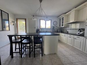 Vente maison 6 pièces 130 m² Saint-Geniès-de-Malgoirès (30190)