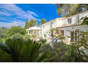 Vente maison 5 pièces 320m2 Aubagne 13400 - 1295000 € - Surface Privée