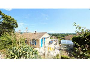 A vendre Charmes- sur - L'Herbasse maison familiale de 174.25m² avec piscine