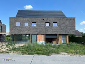 Huis te koop in Denderleeuw met 4 slaapkamers