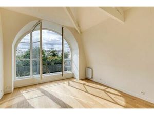 Maison de luxe de 8 pièces en location à Neuilly-sur-Seine  Île-de-France