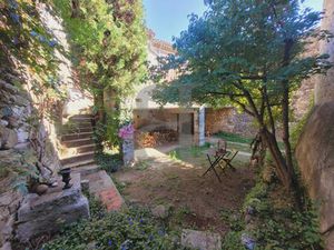 Charmante maison de village avec terrasse  jardinet et garage Exclusivité Réauville