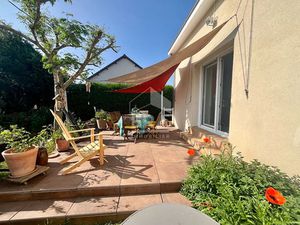 Vente maison 6 pièces 142 m² à La Chapelle-Saint-Aubin (72650)  330 750 €