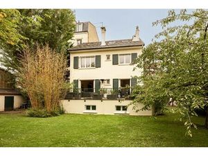 Maison de luxe à vendre dans le quartier Mederic