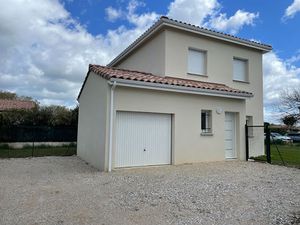 Location maison 4 pièces 83 m² à Saint-Sulpice-la-Pointe (81370)