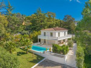 Villa avec dépendance – Plein sud  vue dégagée  Piscine  Calme Absolu – Proximité Cannes..