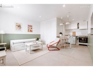 Studio Meublé à l'année / Refait à neuf