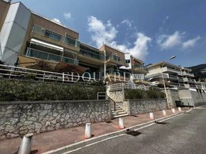 Garage à louer dans immeuble de standing  proche de la Principauté de Monaco