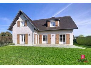 Pavillon 7 pièces 148 m2 à Bellême avec chambre en rdc