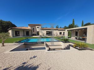 Achat Maison 5 pièces 152m² GRIGNAN 26230