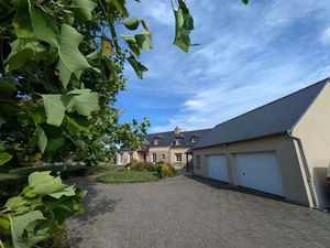 5MN DE LAMBALLE. 4 chambres-garage