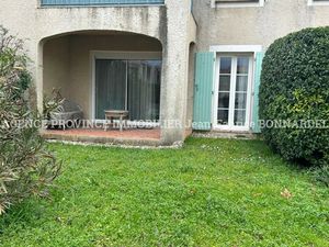 Location Appartement 2 pièces 34m² STE CECILE LES VIGNES 84290