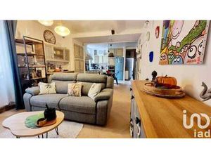 Vente Appartement 5 pièces à Saint-Maximin-la-Sainte-Baume (83470) : à vendre 5 pièces / 9