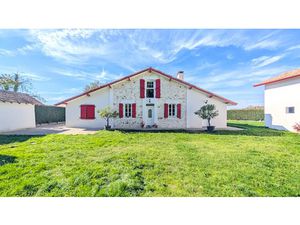 Vente maison 6 pièces 130 m² à Grenade-sur-l'Adour (40270)  339 000 €