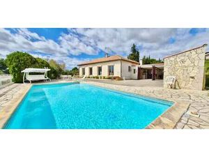 Maison avec piscine et jardin Castelnau-de-Guers (34)