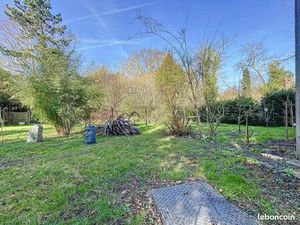 Terrain 751 m² MONTLIGNON