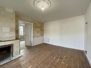 Location appartement 3 pièces 91 m² à Libourne (33500)  1 049 €