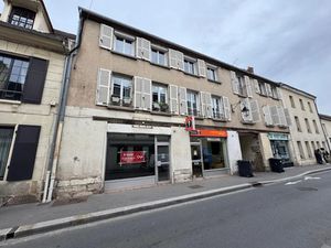 Location locaux professionnels 74 m² à Arpajon (91290)  1 570 €