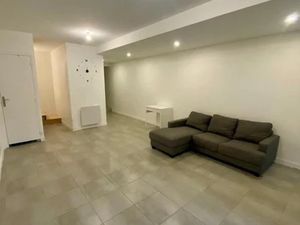 Location maison 3 pièces 76 m² à La Chapelle-Rablais (77370)  900 €