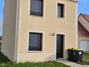 Location maison 3 pièces 77.8 m² à Trosly-Breuil (60350)  1 100 €