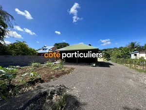 Location maison 5 pièces 60.923 m² à Sainte Anne (97180)  1 020 €