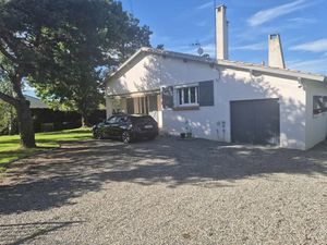 Location meublée maison 4 pièces 95 m² à Grépiac (31190)  1 550 €