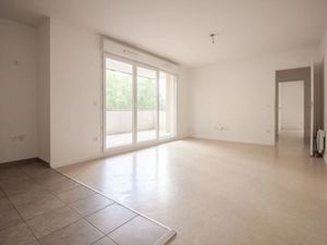 Location appartement 3 pièces 63 m² à Cergy (95000)  1 126 €