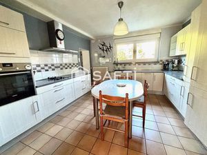 en vente Corps de ferme 240 m² – 377 000 € |Mexy