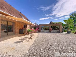 Vente maison 5 pièces 158.37 m² à Lestrem (62136)  350 000 €