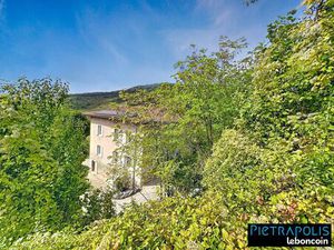 Maison 10 pièces 268 m²