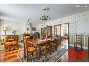 Maison 6 pièces 195 m²