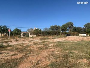Terrain 600 m² Pourrieres