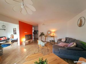 Maison village T3 rénové- 70m2. Dernier étage