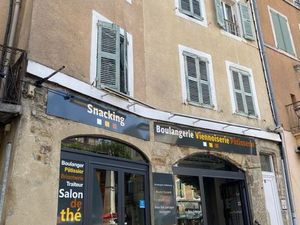 Local commercial 150 m²