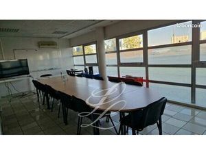 Bureaux 270 m²