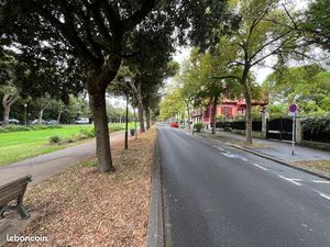 Garage/box 40 m² La Rochelle