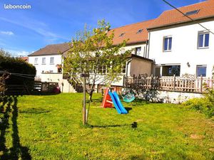 Grande maison de famille / Chambres d'hôtes SAINTE-EULALIE (07)