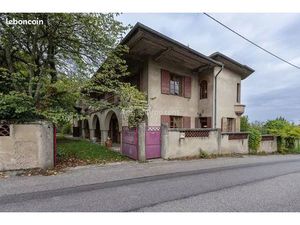 Propriété 8 pièces 230 m²