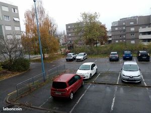 Parking Voiture non couvert