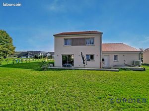 Propriété 6 pièces 121 m²