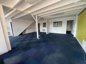 Local commercial 150 m² JAUNAY MARIGNY