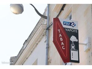 Fonds de commerce bar  brasserie 150 m²