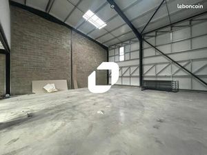 Local d'activité 194 m²