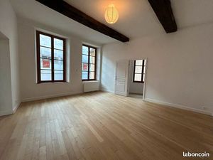 Bureaux 74 m²