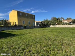 Terrain 400 m² Beaucaire
