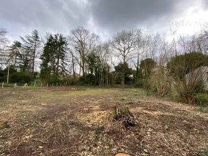 Vente terrain 500 m² à Montfort-l'Amaury (78490)  268 000 €