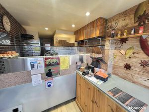 Commerce pizzeria  snack Fougeres