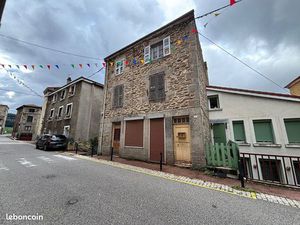 Immeuble 120 m² LA VALLA EN GIER