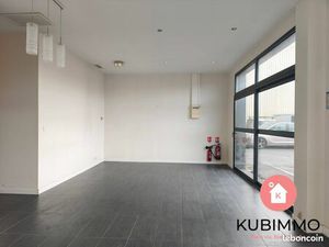 Local 102 m² Mareuil-lès-Meaux